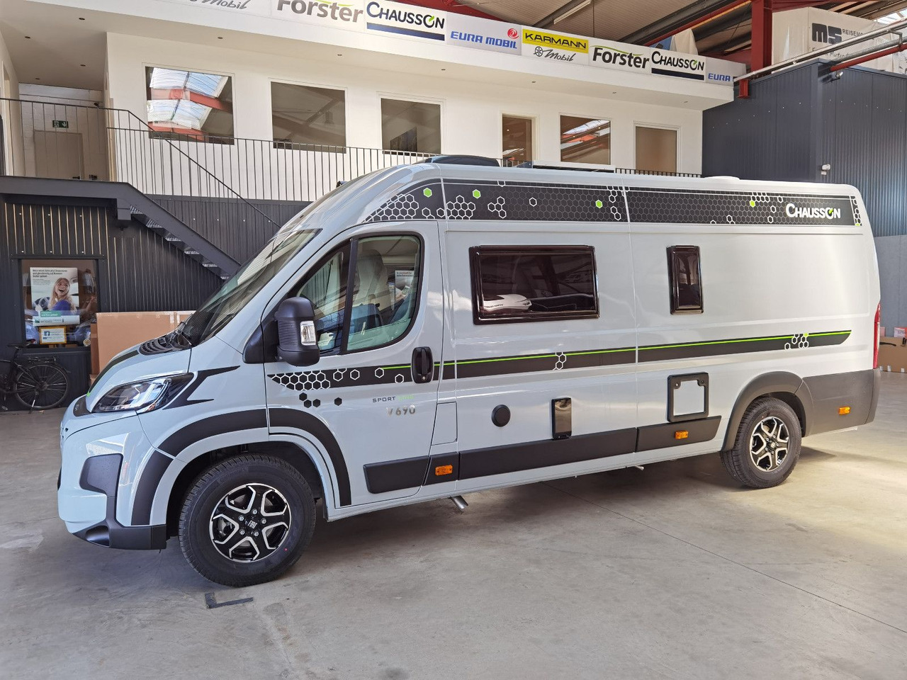 Chausson V690 SPORT LINE /-2025-/ 140PS- 8G / XXL-HUBBETT - Xe van cắm trại: hình 4 Chausson V690 SPORT LINE /-2025-/ 140PS- 8G / XXL-HUBBETT - Xe van cắm trại: hình 4