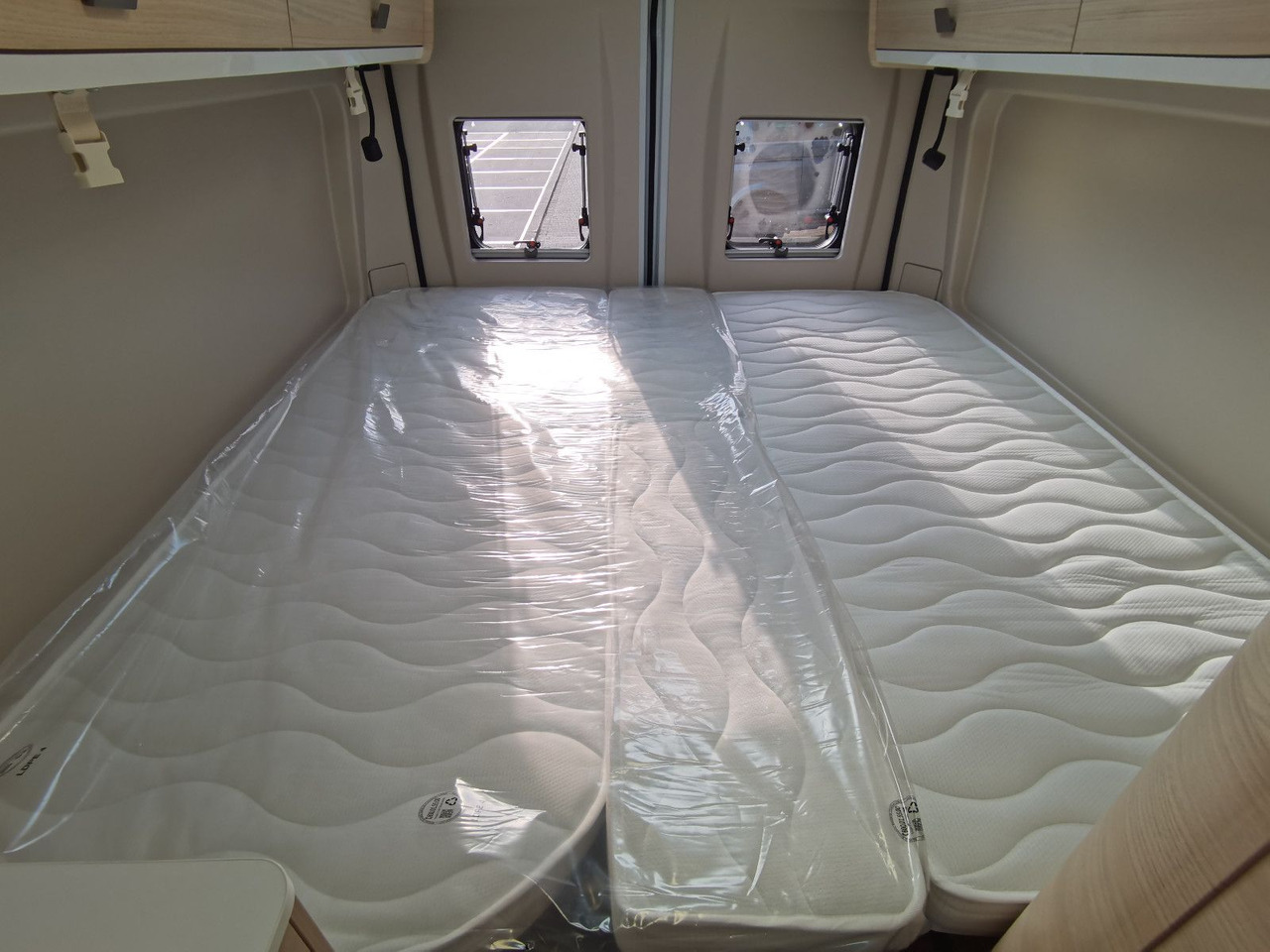 Xe van cắm trại mới Chausson V697 FIRST LINE / - 2025 - /140PS / EINZELBETTEN Chausson V697 FIRST LINE / - 2025 - /140PS / EINZELBETTEN: hình 16