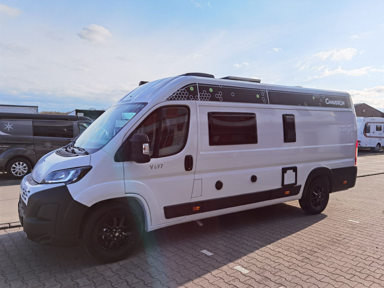 Xe van cắm trại mới Chausson V697 FIRST LINE / - 2025 - /140PS / EINZELBETTEN Chausson V697 FIRST LINE / - 2025 - /140PS / EINZELBETTEN: hình 6