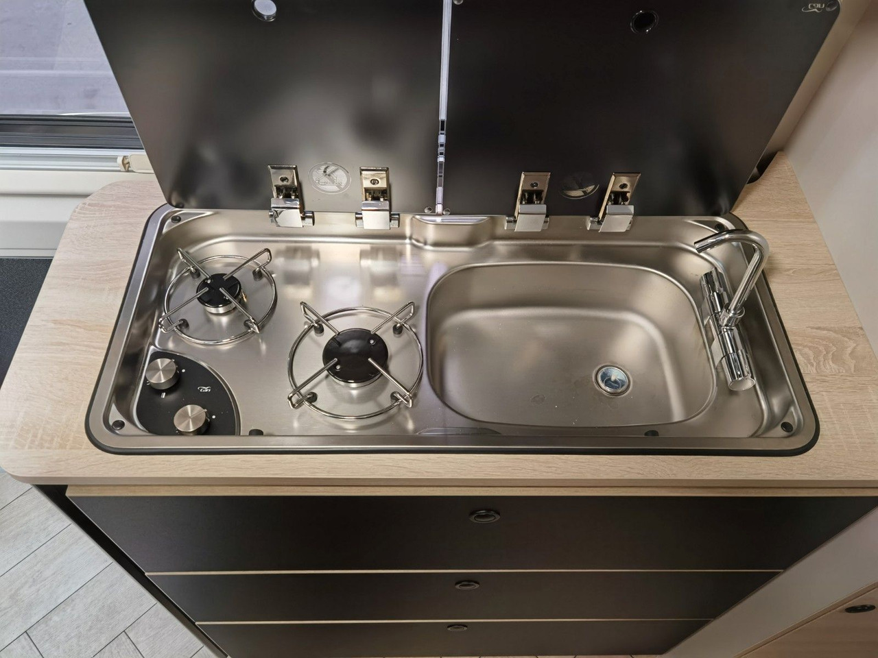 Xe van cắm trại Chausson V697 SPORT LINE / -2026- / 140-8G./ EINZELBETTEN: hình 17 Xe van cắm trại Chausson V697 SPORT LINE / -2026- / 140-8G./ EINZELBETTEN: hình 17