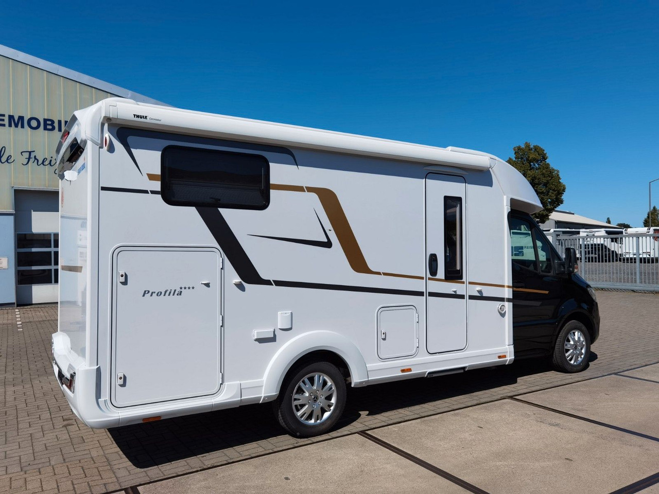Eura Mobil PROFILA T 696 EB /-2025-/ S-PAKET / EINZELBETTEN - Xe cắm trại bán tích hợp: hình 4 Eura Mobil PROFILA T 696 EB /-2025-/ S-PAKET / EINZELBETTEN - Xe cắm trại bán tích hợp: hình 4