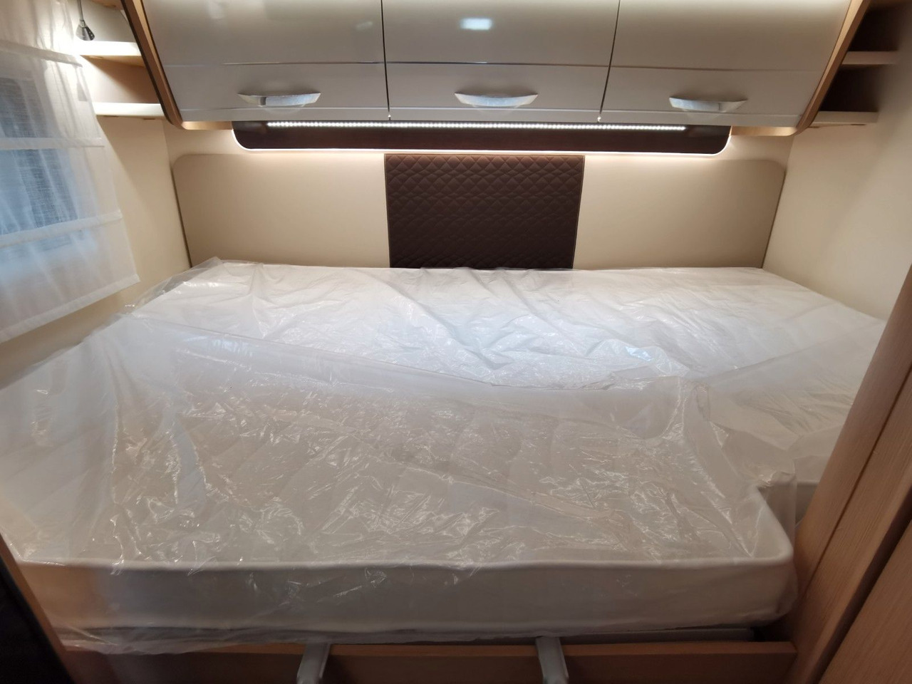 Xe cắm trại alkoven Forster A 699 HB /140PS / ZUBEHÖR - PAKET / 6x SITZP.: hình 21