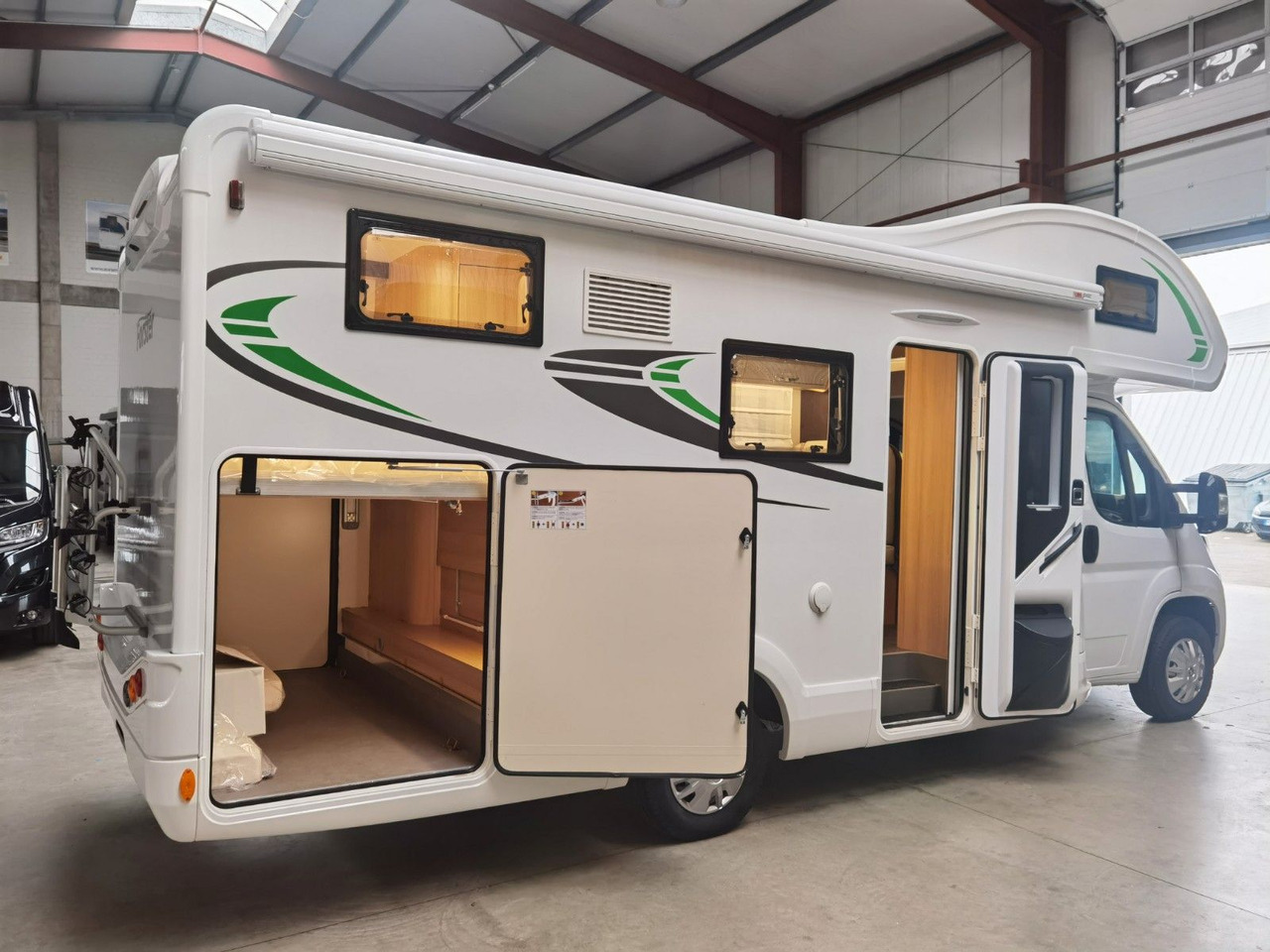 Xe cắm trại alkoven Forster A 699 HB /140PS / ZUBEHÖR - PAKET / 6x SITZP.: hình 8