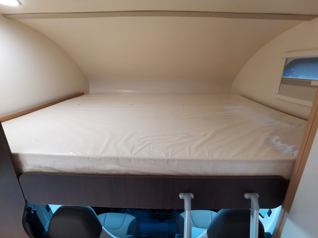 Xe cắm trại alkoven Forster A 699 HB /140PS / ZUBEHÖR - PAKET / 6x SITZP.: hình 20