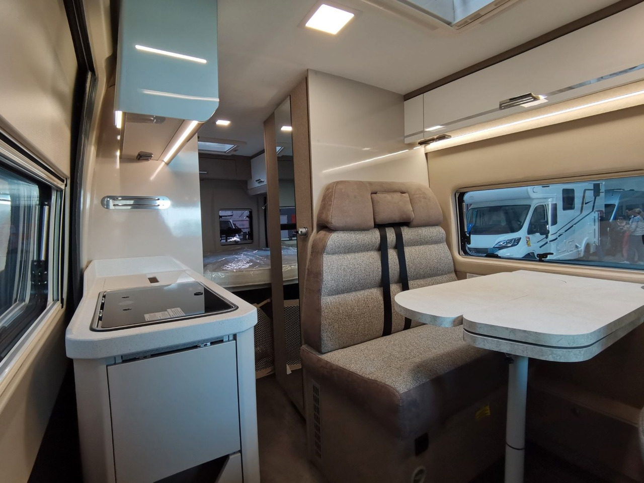 Xe van cắm trại Karmann DAVIS 590 LIFESTYLE / 140PS- AUTOMATIK / SKYROOF: hình 21