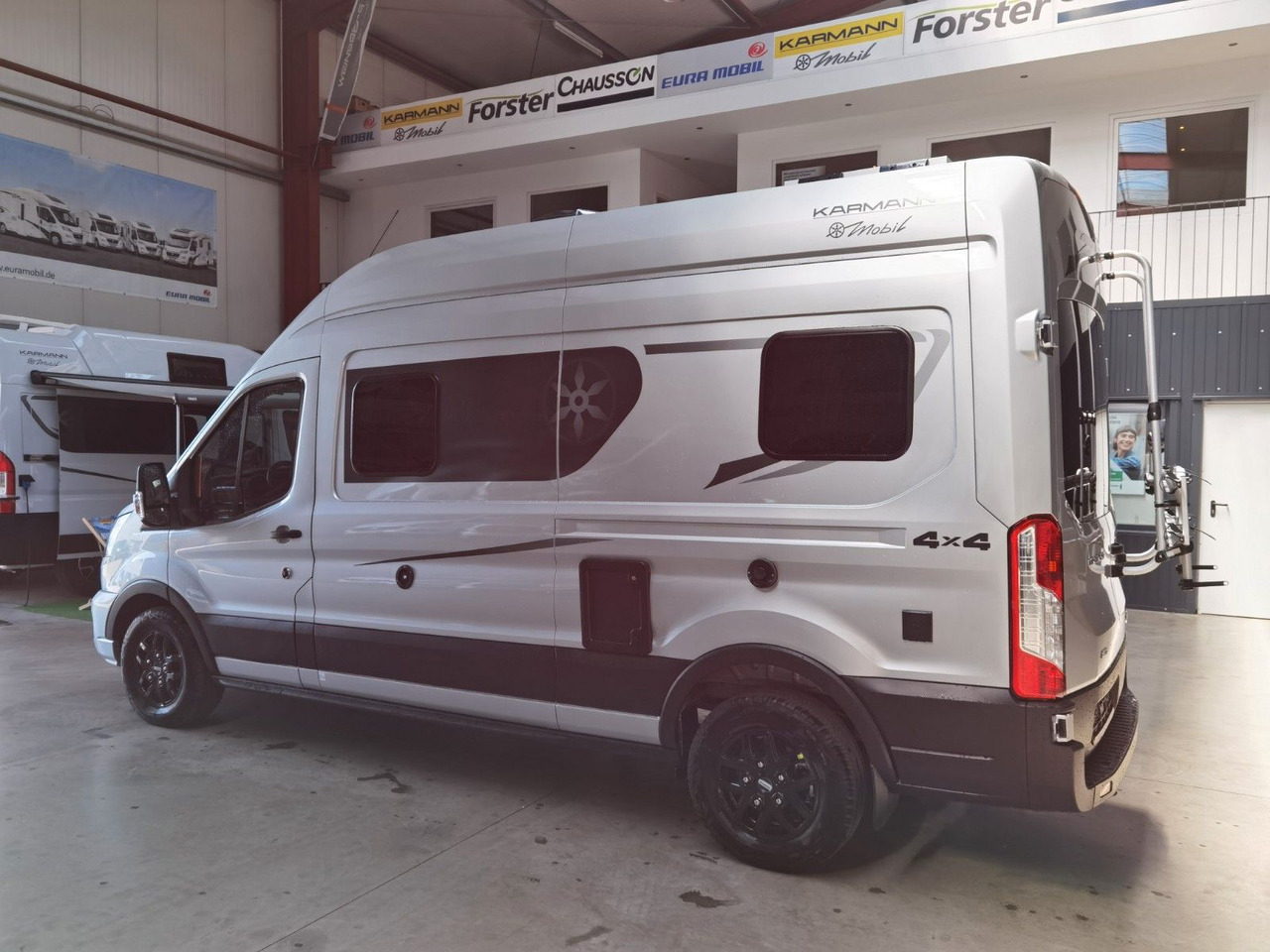 Karmann DEXTER 560 / 170PS - 4x4 / SOLAR & MARKISE & ALU - Xe van cắm trại: hình 5 Karmann DEXTER 560 / 170PS - 4x4 / SOLAR & MARKISE & ALU - Xe van cắm trại: hình 5