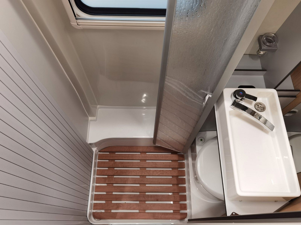 Xe van cắm trại Karmann DEXTER 570 / 170PS-4x4 /SOLAR/ AHK/ EINZELBETTEN: hình 21 Xe van cắm trại Karmann DEXTER 570 / 170PS-4x4 /SOLAR/ AHK/ EINZELBETTEN: hình 21