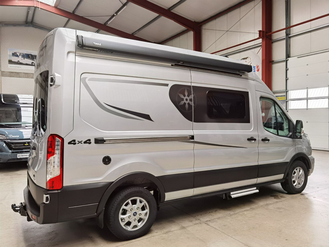 Karmann DEXTER 570 /170PS-4x4 /SOLAR/ AHK / EINZELBETTEN - Xe van cắm trại: hình 4 Karmann DEXTER 570 /170PS-4x4 /SOLAR/ AHK / EINZELBETTEN - Xe van cắm trại: hình 4