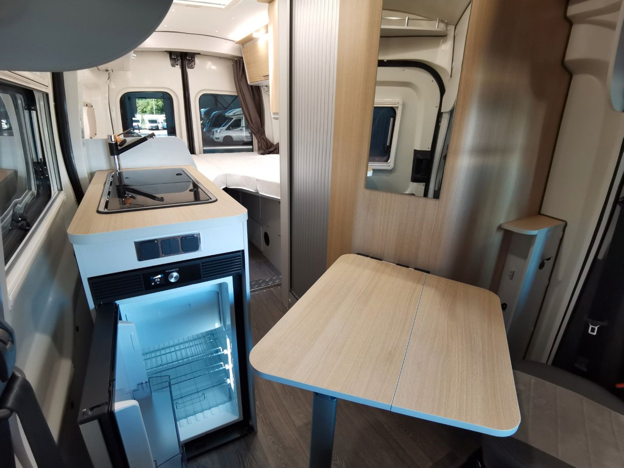 Xe van cắm trại Karmann DEXTER 570 / 170PS-4x4 /SOLAR/ AHK/ EINZELBETTEN: hình 14 Xe van cắm trại Karmann DEXTER 570 / 170PS-4x4 /SOLAR/ AHK/ EINZELBETTEN: hình 14