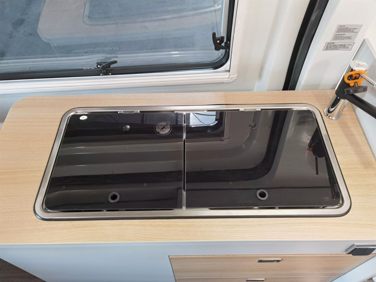 Xe van cắm trại Karmann DEXTER 570 / 170PS-4x4 /SOLAR/ AHK/ EINZELBETTEN: hình 16 Xe van cắm trại Karmann DEXTER 570 / 170PS-4x4 /SOLAR/ AHK/ EINZELBETTEN: hình 16