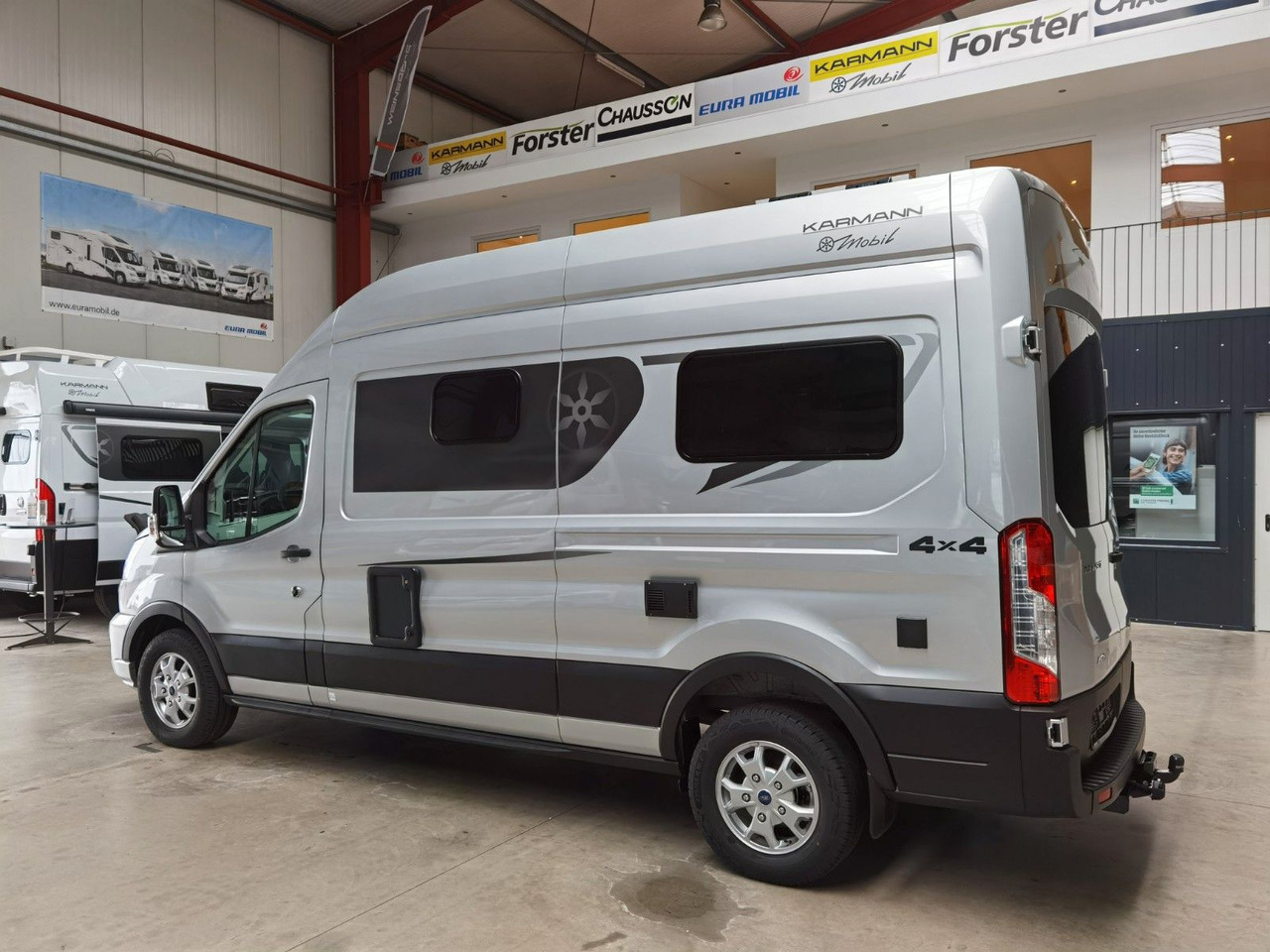 Karmann DEXTER 570 / 170PS-4x4 /SOLAR/ AHK/ EINZELBETTEN - Xe van cắm trại: hình 5 Karmann DEXTER 570 / 170PS-4x4 /SOLAR/ AHK/ EINZELBETTEN - Xe van cắm trại: hình 5