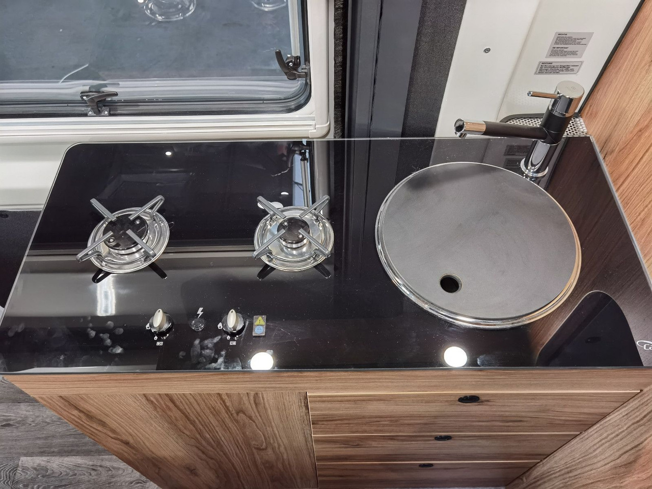 Karmann DEXTER 600 /2026/8G.AUTOM./ EINZELBETTEN  5.99M - Xe van cắm trại: hình 5 Karmann DEXTER 600 /2026/8G.AUTOM./ EINZELBETTEN  5.99M - Xe van cắm trại: hình 5