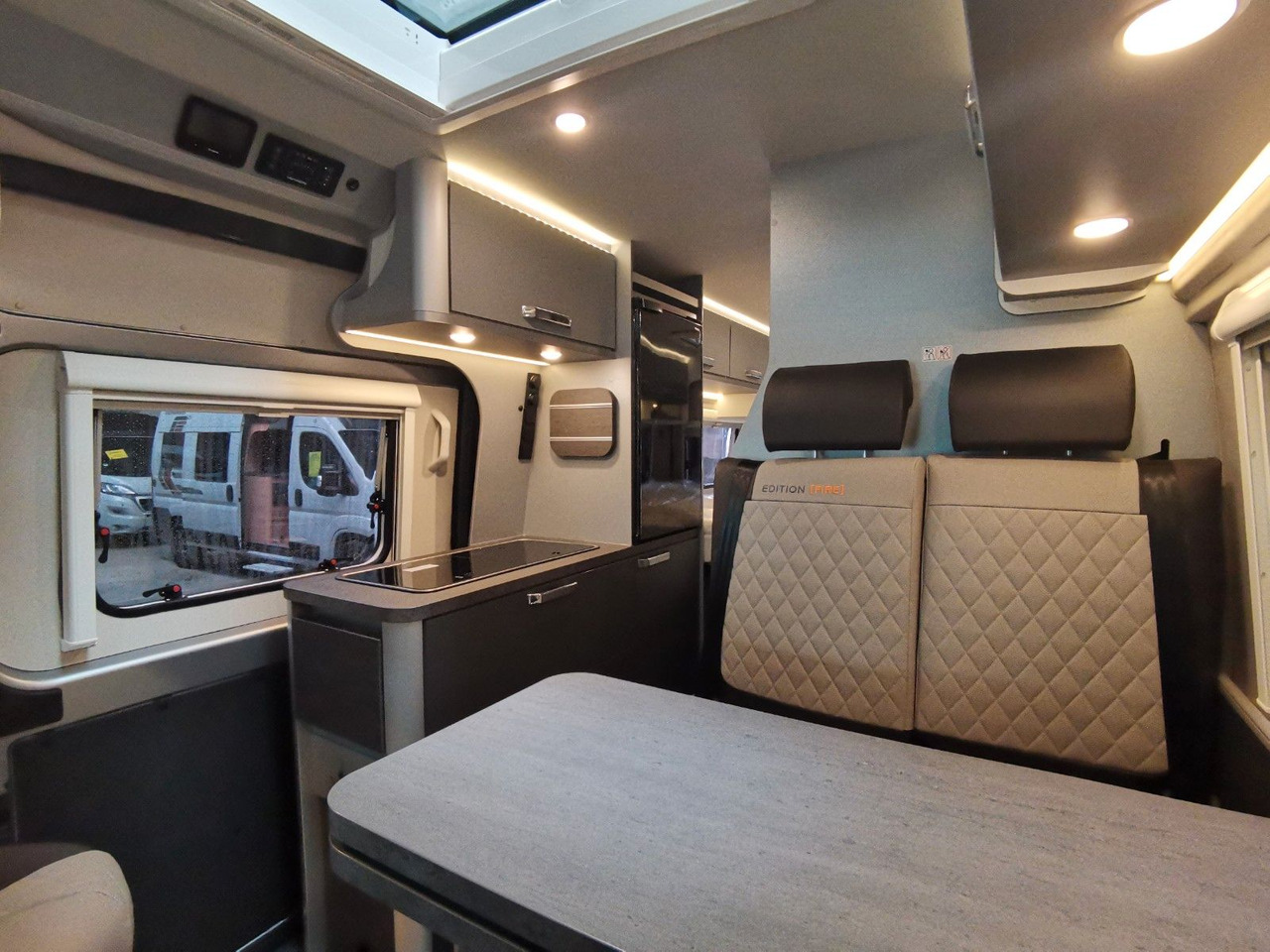 Xe van cắm trại Weinsberg CARABUS GREY 630 ME-EDITION FIRE / MODELL 2026: hình 15 Xe van cắm trại Weinsberg CARABUS GREY 630 ME-EDITION FIRE / MODELL 2026: hình 15