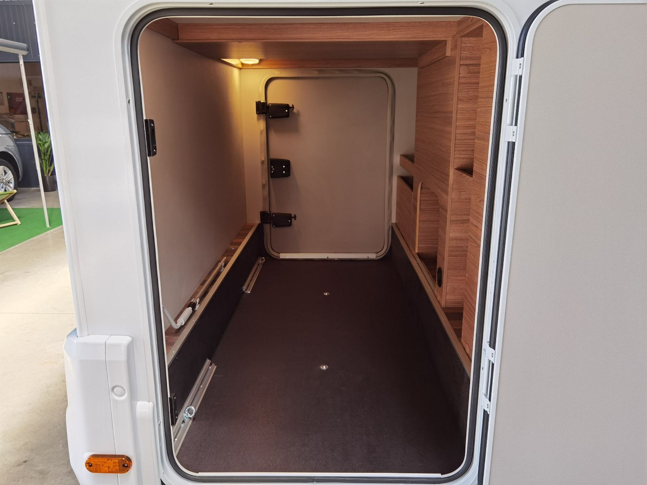Cho thuê Weinsberg CARACOMPACT SUITE 640 MEG PEPPER / - MODELL 2025 Weinsberg CARACOMPACT SUITE 640 MEG PEPPER / - MODELL 2025 Weinsberg CARACOMPACT SUITE 640 MEG PEPPER / - MODELL 2025 Weinsberg CARACOMPACT SUITE 640 MEG PEPPER / - MODELL 2025: hình 9