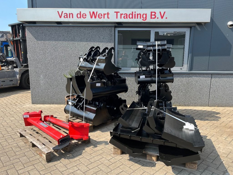 Bakkenset CW00 / CW05 bakkensets / puinbakken riekbak puin bak grondbak schepbak grondschuif 2023 - Gầu: hình 1 Bakkenset CW00 / CW05 bakkensets / puinbakken riekbak puin bak grondbak schepbak grondschuif 2023 - Gầu: hình 1