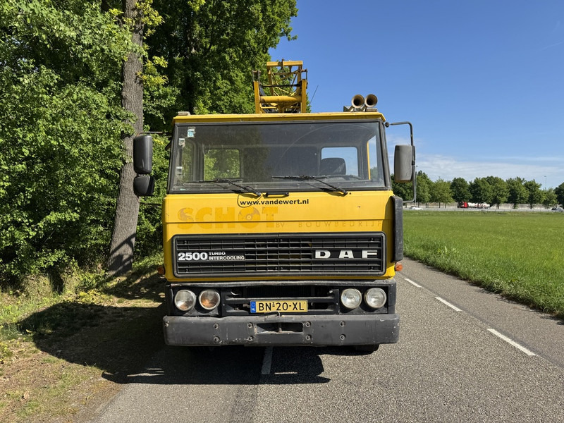 DAF 2500 - Cẩu bánh lốp: hình 4 DAF 2500 - Cẩu bánh lốp: hình 4