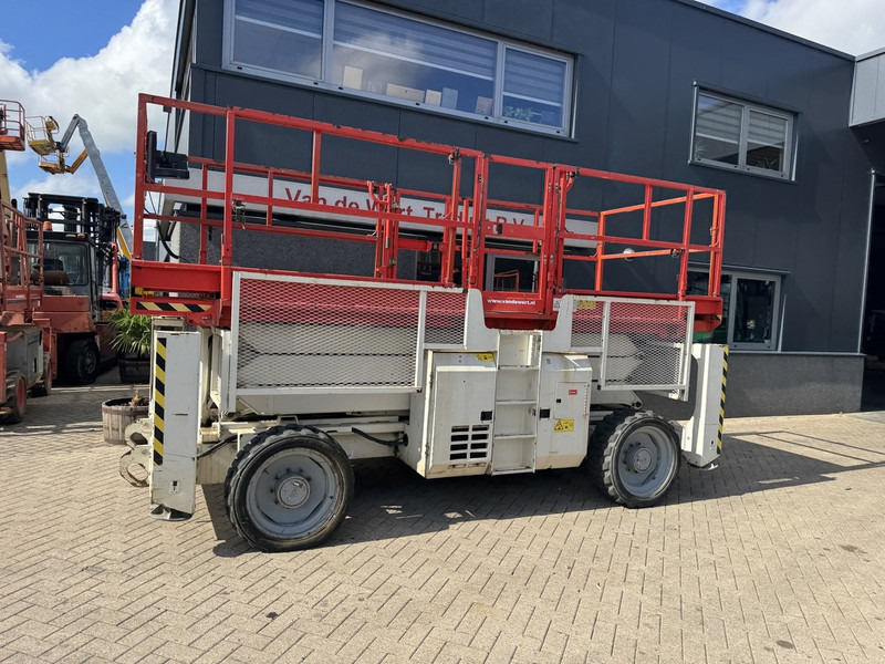 Genie GS 3390 RT Schaarhoogwerker / Scissor Lift / Arbeitsbuhne 12mtr werkhoogte 4x4 Deutz DIESEL 2013 - Máy nâng người hình kéo: hình 2 Genie GS 3390 RT Schaarhoogwerker / Scissor Lift / Arbeitsbuhne 12mtr werkhoogte 4x4 Deutz DIESEL 2013 - Máy nâng người hình kéo: hình 2