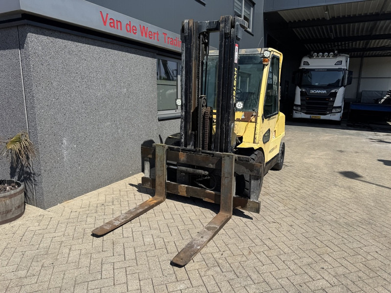 Hyster H 4.50 XM - Xe nâng diesel: hình 3 Hyster H 4.50 XM - Xe nâng diesel: hình 3
