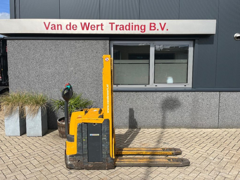 Jungheinrich EJD220 2000kg staplelaar heftruck 280cm hoog initiaal heffing 2013 ACCU2016 - Xe tải nâng pallet: hình 1 Jungheinrich EJD220 2000kg staplelaar heftruck 280cm hoog initiaal heffing 2013 ACCU2016 - Xe tải nâng pallet: hình 1