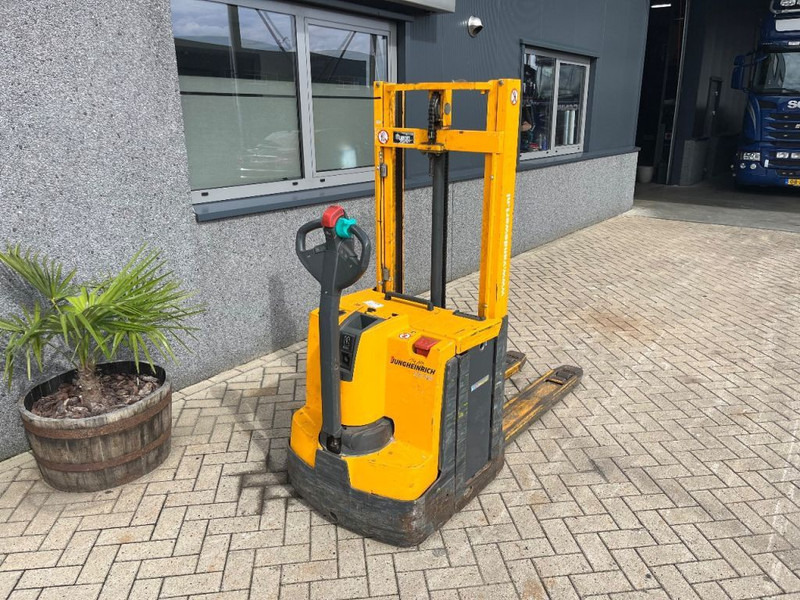 Jungheinrich EJD220 2000kg staplelaar heftruck 280cm hoog initiaal heffing 2013 ACCU2016 - Xe tải nâng pallet: hình 4 Jungheinrich EJD220 2000kg staplelaar heftruck 280cm hoog initiaal heffing 2013 ACCU2016 - Xe tải nâng pallet: hình 4