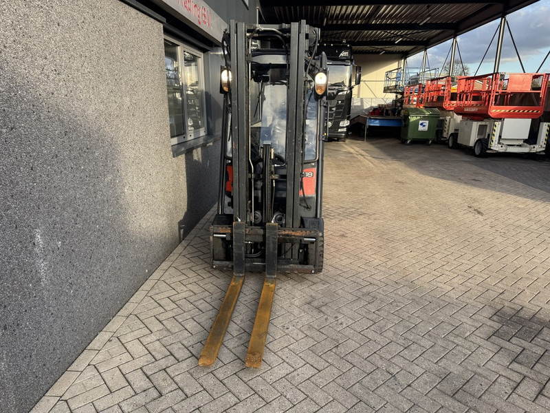 Linde H18T-01 Triplo 500 Freelift / Sideshift LPG 2012 - Xe nâng gas: hình 4 Linde H18T-01 Triplo 500 Freelift / Sideshift LPG 2012 - Xe nâng gas: hình 4