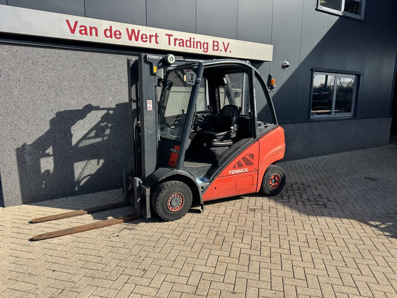 Linde H20D-01 Triplo 470 Freelift / Sideshift 5355UUR VW Diesel 2012 - Xe nâng diesel: hình 2 Linde H20D-01 Triplo 470 Freelift / Sideshift 5355UUR VW Diesel 2012 - Xe nâng diesel: hình 2