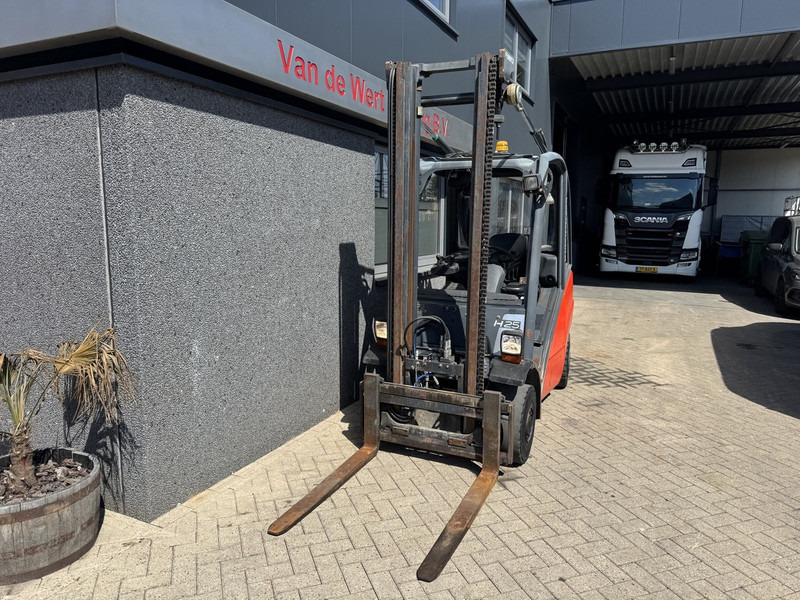 Linde H25D - Xe nâng diesel: hình 5 Linde H25D - Xe nâng diesel: hình 5