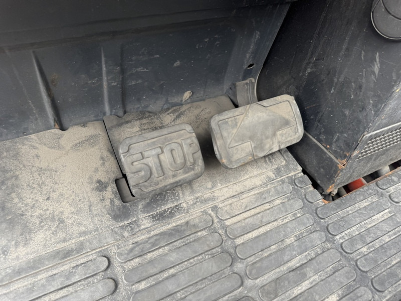 Xe nâng gas Linde H30T-03 Triplo 475 Freelift/Sideshift/4e functie LPG 1998: hình 12 Xe nâng gas Linde H30T-03 Triplo 475 Freelift/Sideshift/4e functie LPG 1998: hình 12