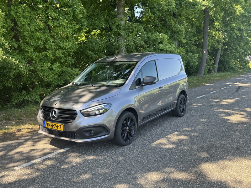 Mercedes-Benz Citan 110 CDI - Xe tải nhỏ thùng kín: hình 1 Mercedes-Benz Citan 110 CDI - Xe tải nhỏ thùng kín: hình 1