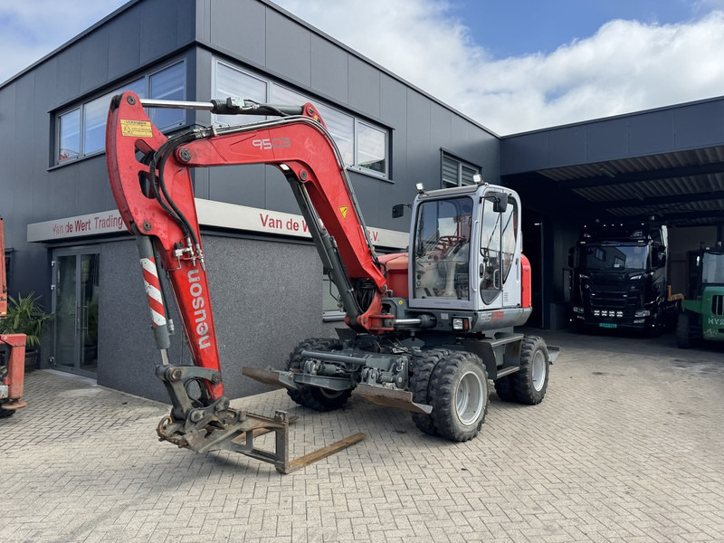 Neuson 9503 WD Mobiele Kraan 2009 Palletvork, Smalle Bak / Breede Bak 8860hours Deutz Diesel. - Cẩu bánh lốp: hình 2 Neuson 9503 WD Mobiele Kraan 2009 Palletvork, Smalle Bak / Breede Bak 8860hours Deutz Diesel. - Cẩu bánh lốp: hình 2