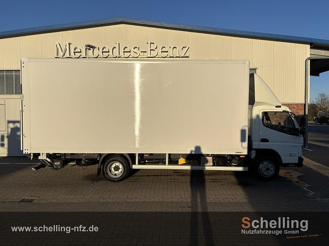 FUSO 7C18 - Xe tải hộp: hình 2 FUSO 7C18 - Xe tải hộp: hình 2