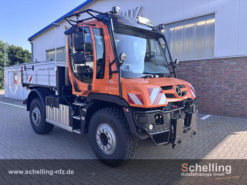 Mercedes-Benz U427 - Xe tải: hình 1 Mercedes-Benz U427 - Xe tải: hình 1