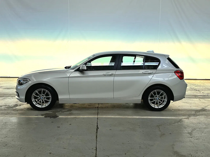 BMW 1-serie EURO 6B - Xe hơi: hình 2 BMW 1-serie EURO 6B - Xe hơi: hình 2