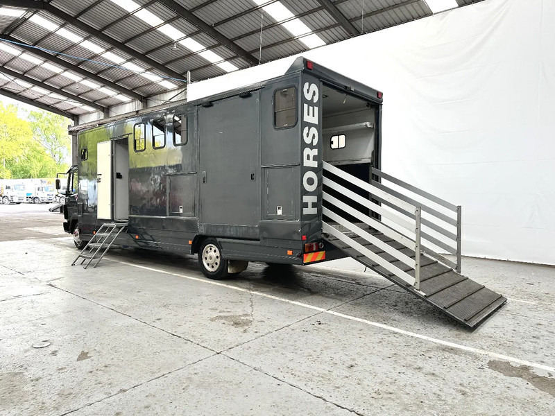 Mercedes-Benz 1117 MOBILE HOME / TRANSPORT DE CHEVAUX /HORSE TRUCK - Xe tải chở gia súc: hình 3 Mercedes-Benz 1117 MOBILE HOME / TRANSPORT DE CHEVAUX /HORSE TRUCK - Xe tải chở gia súc: hình 3