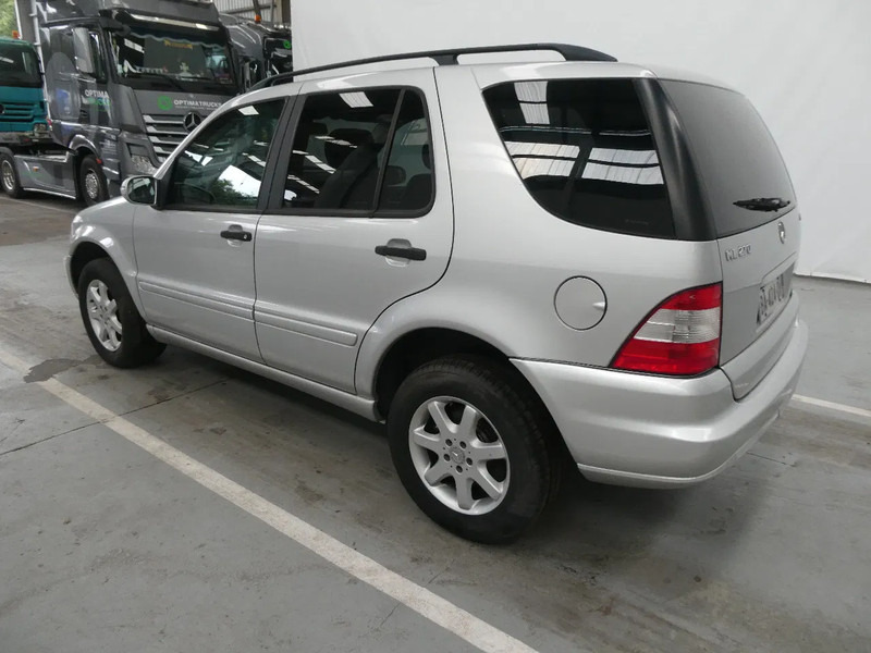 Mercedes-Benz M-Klasse ML 270 CDI 4x4 - SUV: hình 3 Mercedes-Benz M-Klasse ML 270 CDI 4x4 - SUV: hình 3