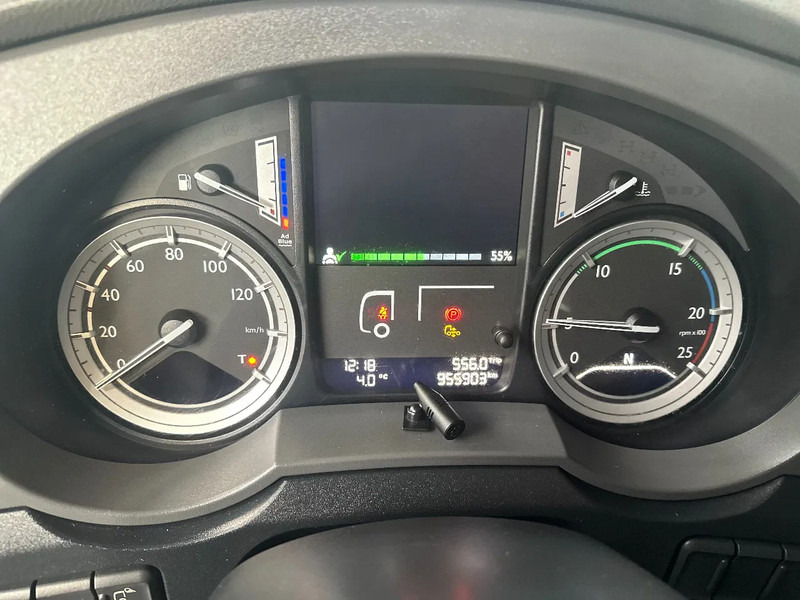 Xe đầu kéo DAF XF 106.460 SPACECAB: hình 12