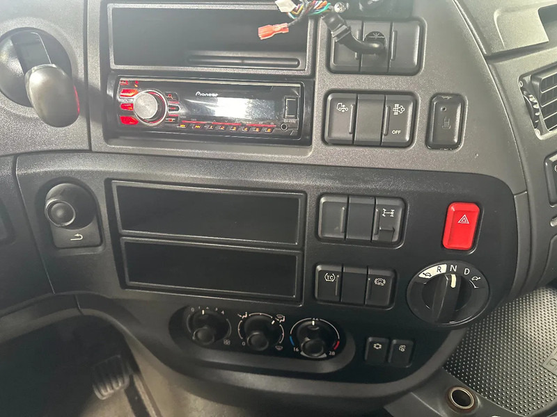 Xe đầu kéo DAF XF 106.460 SPACECAB: hình 13