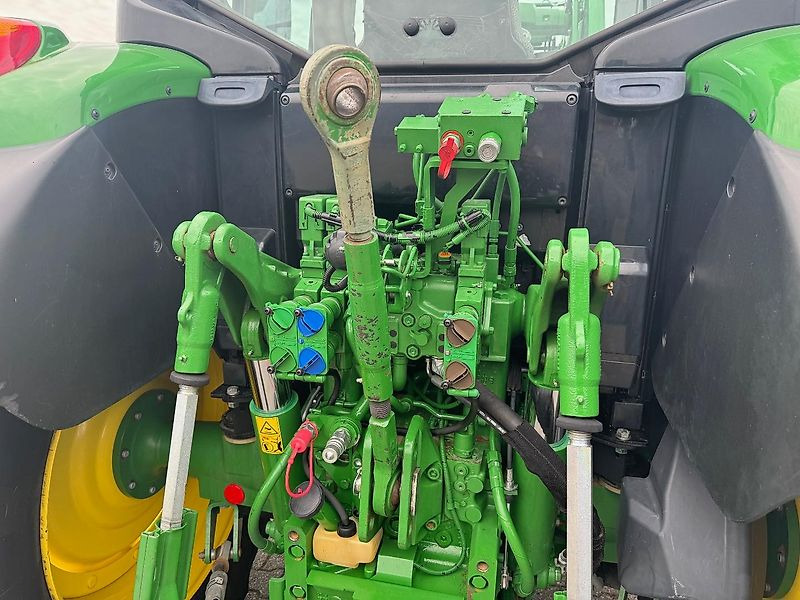 John Deere 6100M CQ 40KM + VOORLADER 2020 2590 UUR!!! - Máy cày: hình 4 John Deere 6100M CQ 40KM + VOORLADER 2020 2590 UUR!!! - Máy cày: hình 4