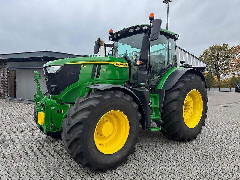 John Deere 6R250 AP 50KM COMMAN-PRO FH+FA G5-PLUS 2024 765 UUR!!! - Máy cày: hình 1 John Deere 6R250 AP 50KM COMMAN-PRO FH+FA G5-PLUS 2024 765 UUR!!! - Máy cày: hình 1