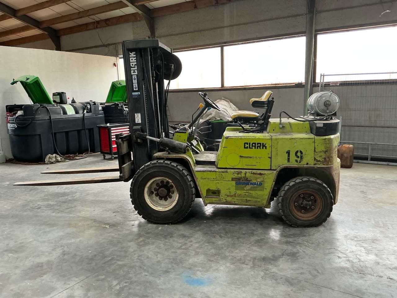 1990 CLARK C500 FORKLIFT - Xe nâng: hình 2 1990 CLARK C500 FORKLIFT - Xe nâng: hình 2
