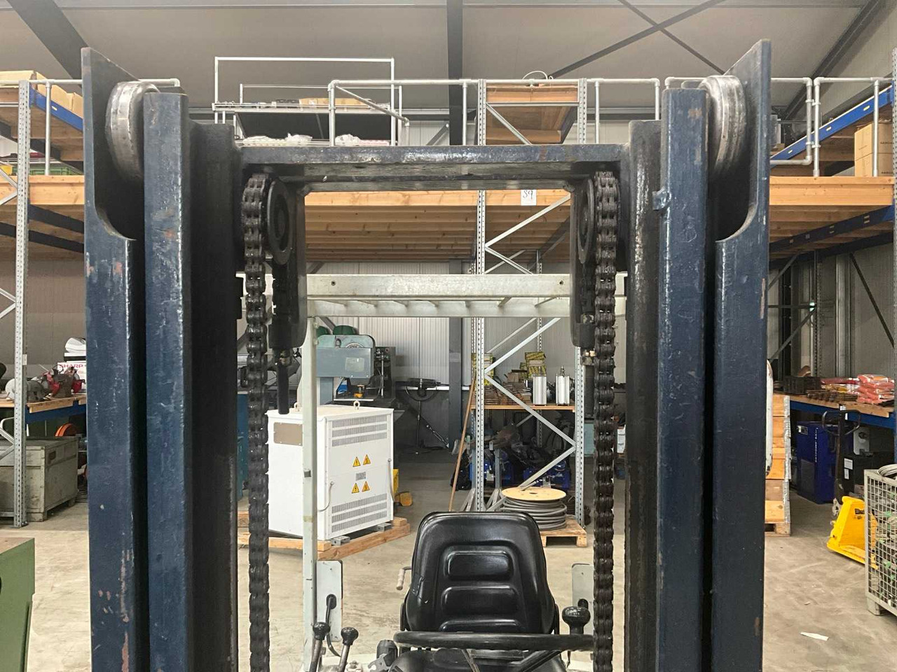 Xe nâng 1991 KOMATSU FB13M-2 FORKLIFT: hình 6 Xe nâng 1991 KOMATSU FB13M-2 FORKLIFT: hình 6