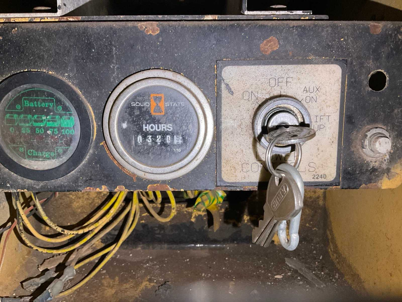 1992 GROVE NORTH AMERICA SM130E AERIAL WORK PLATFORM - Nền bục trên không: hình 4 1992 GROVE NORTH AMERICA SM130E AERIAL WORK PLATFORM - Nền bục trên không: hình 4