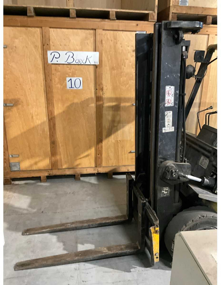 1993 TCM FD25Z3T FORKLIFT - Xe nâng: hình 2 1993 TCM FD25Z3T FORKLIFT - Xe nâng: hình 2