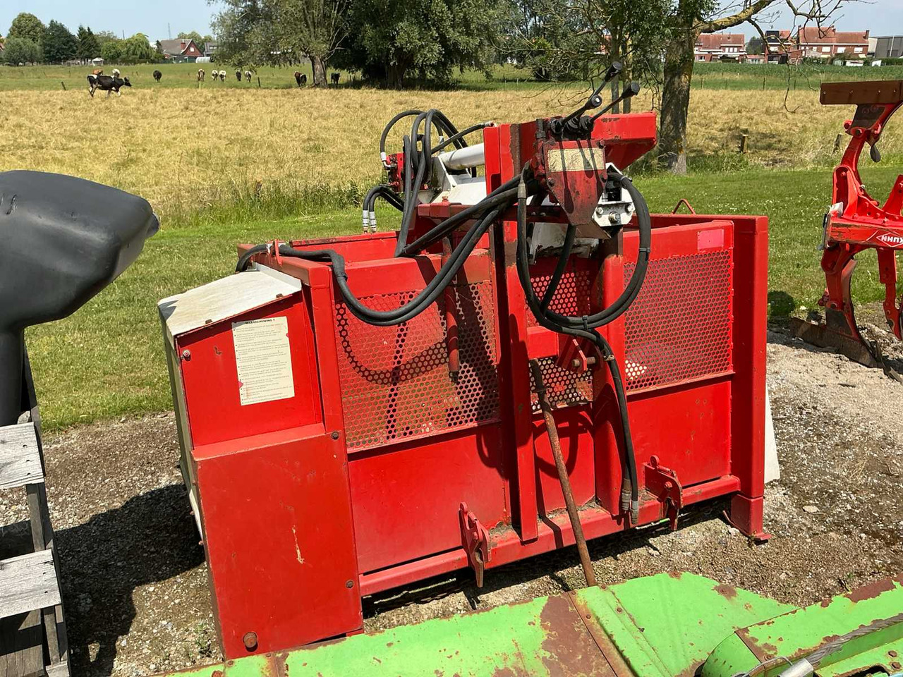 1995 Feed mixer - Trang thiết bị gia súc: hình 4 1995 Feed mixer - Trang thiết bị gia súc: hình 4