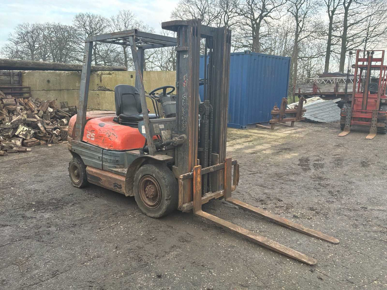 1995 TOYOTA O2 6FDF 25 FORKLIFT - Xe nâng: hình 4 1995 TOYOTA O2 6FDF 25 FORKLIFT - Xe nâng: hình 4