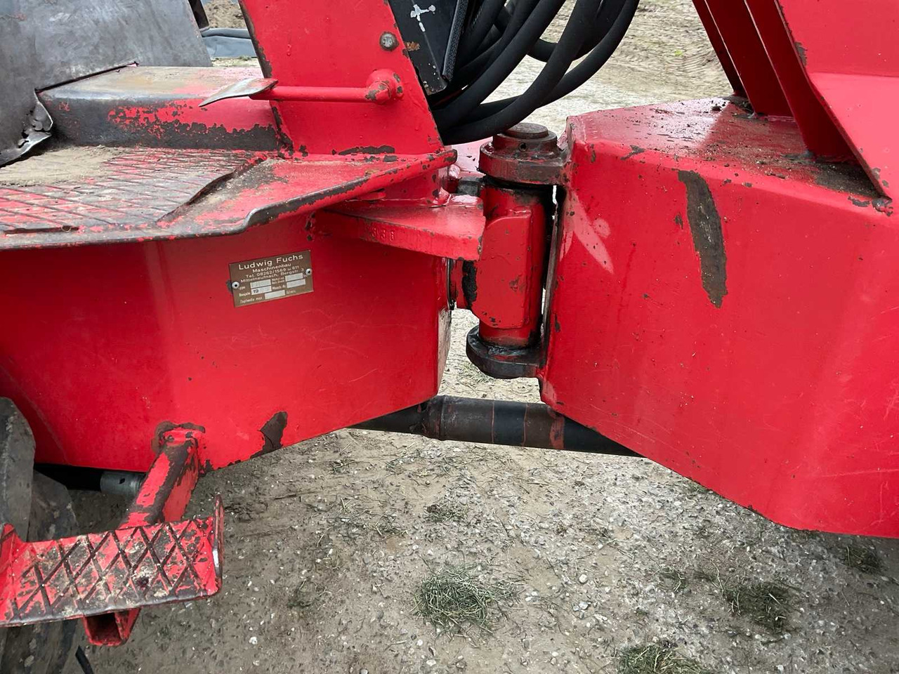 Máy xúc lật bánh lốp 1998: FUCHS F1100 SHOVEL: hình 9 Máy xúc lật bánh lốp 1998: FUCHS F1100 SHOVEL: hình 9