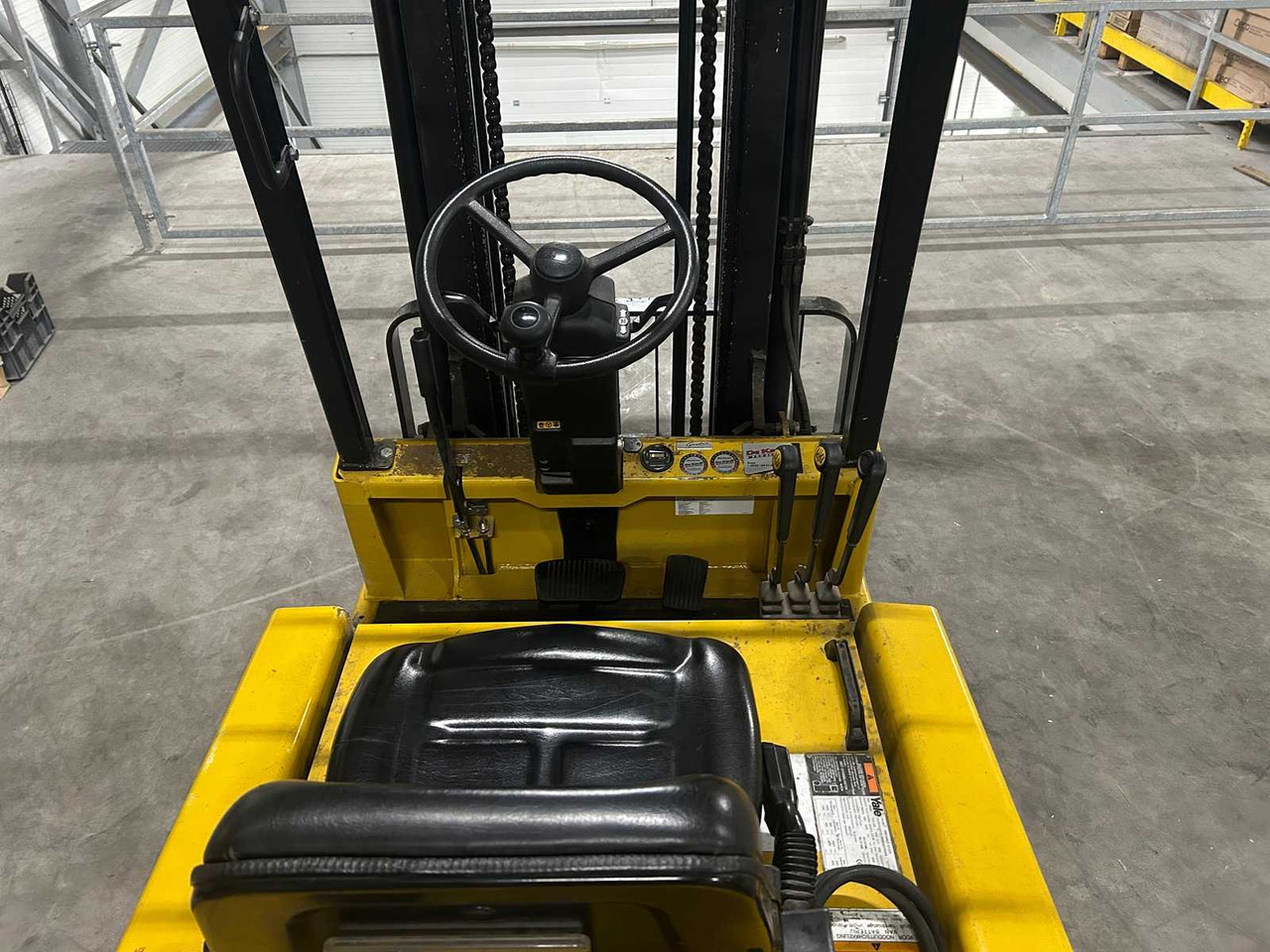 2000 YALE ERP15 RCF FORKLIFT - Xe nâng: hình 5 2000 YALE ERP15 RCF FORKLIFT - Xe nâng: hình 5