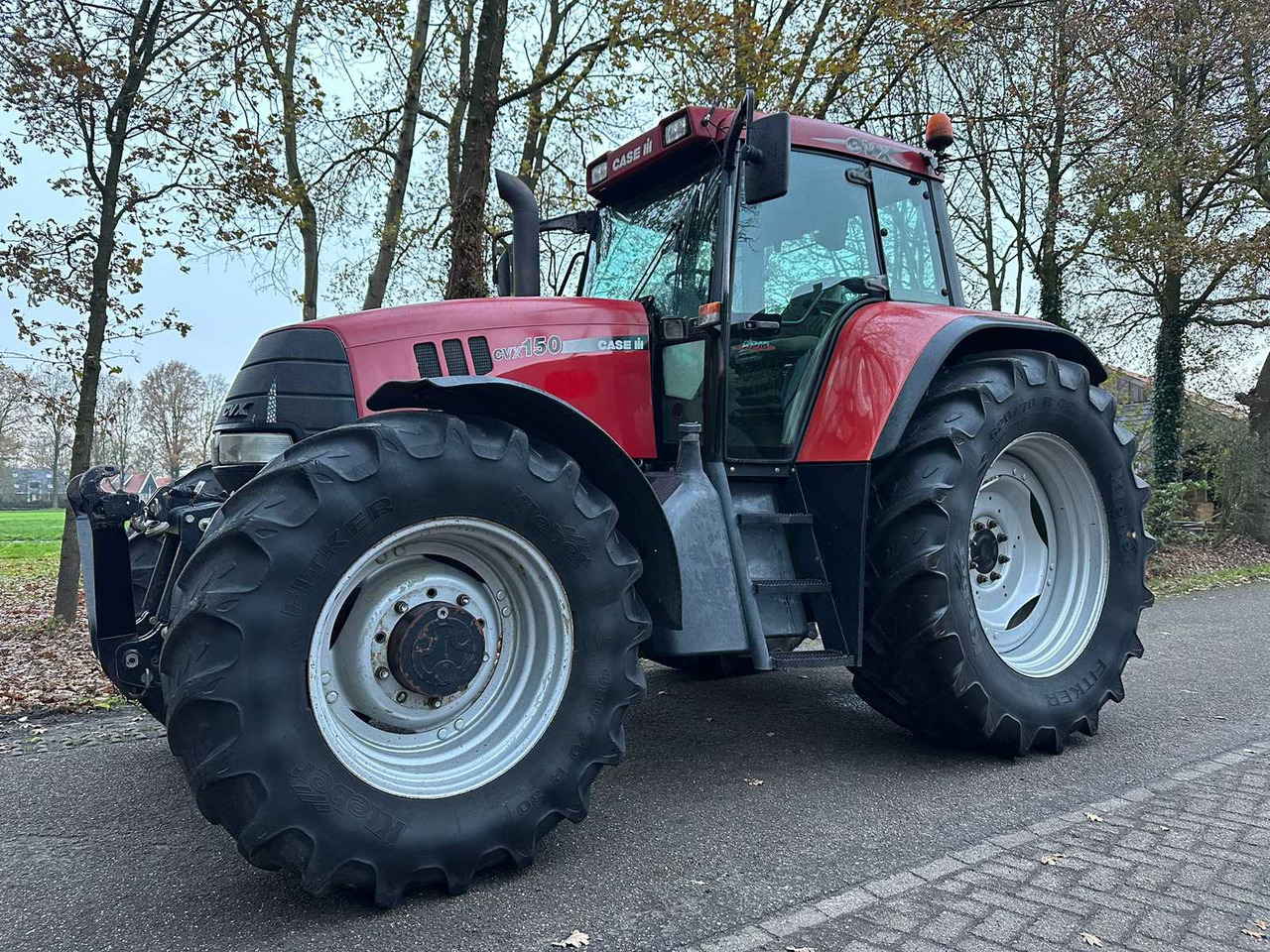 2001 CASE CVX 150 ALL-WHEEL DRIVE FARM TRACTOR - Máy cày: hình 1 2001 CASE CVX 150 ALL-WHEEL DRIVE FARM TRACTOR - Máy cày: hình 1