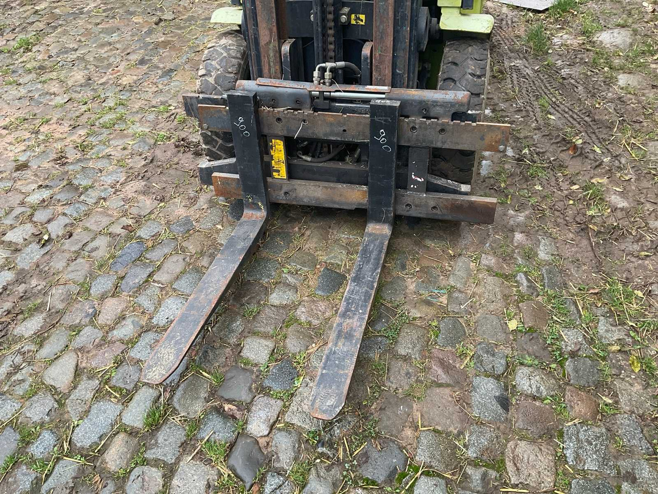 Xe nâng 2001 CLARK CGP 25 H FORKLIFT: hình 11 Xe nâng 2001 CLARK CGP 25 H FORKLIFT: hình 11