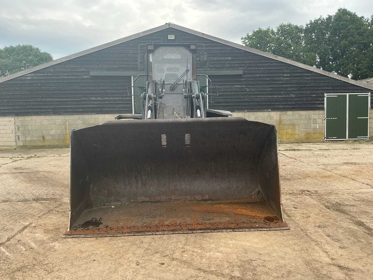 2001: LJUNGBY L17 SHOVEL - Máy xúc lật bánh lốp: hình 2 2001: LJUNGBY L17 SHOVEL - Máy xúc lật bánh lốp: hình 2